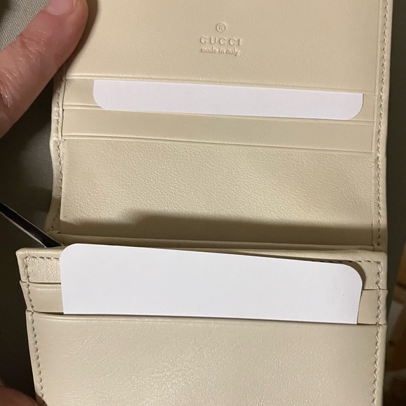White leather/red Gucci Logo Wallet Authentic NWT - Picture 7 of 9